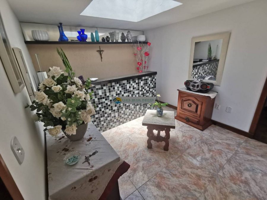 images_639752aac80ae