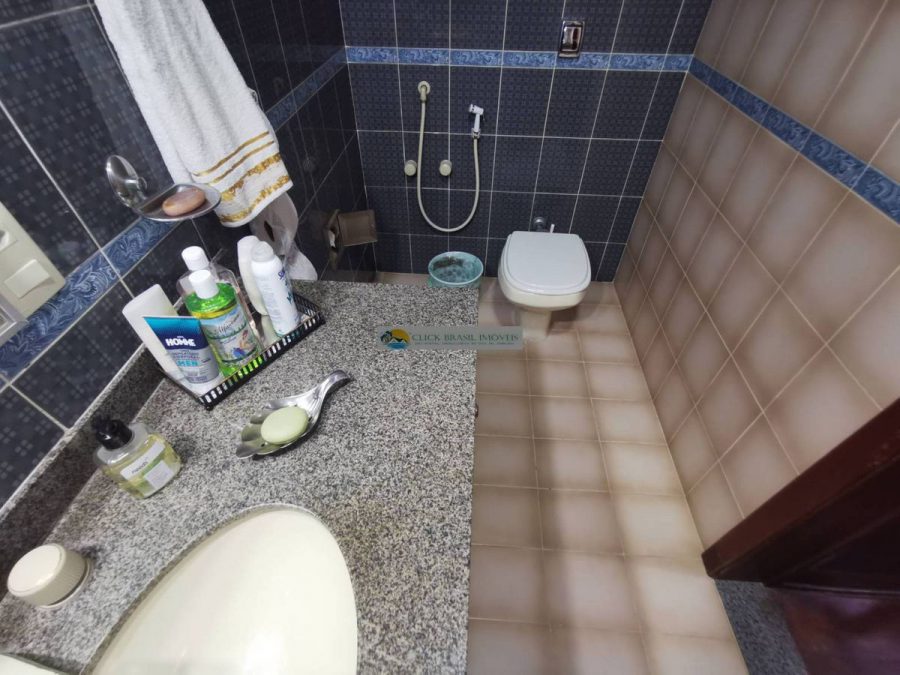 images_639752a8dfcea