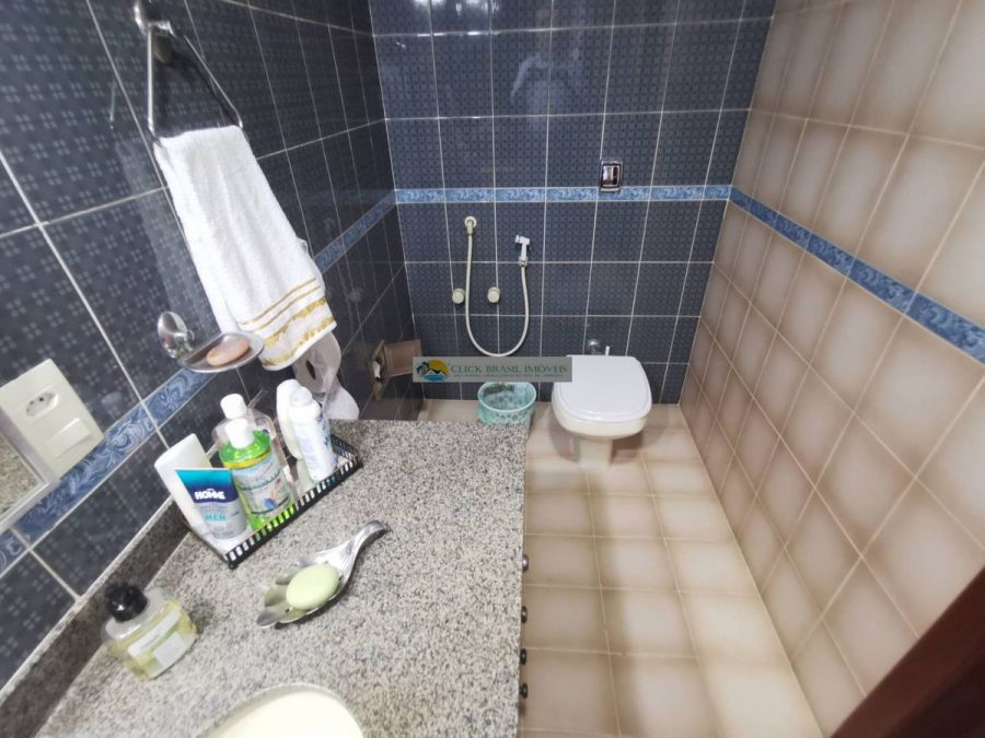 images_639752a883048