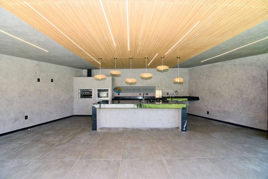 images_65a942f44a106